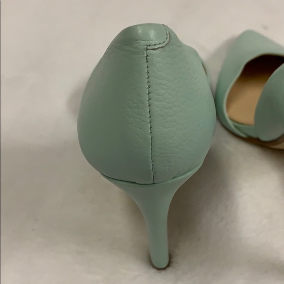 Banana Republic Dorsey O' Day Heels - Picture 5 of 9